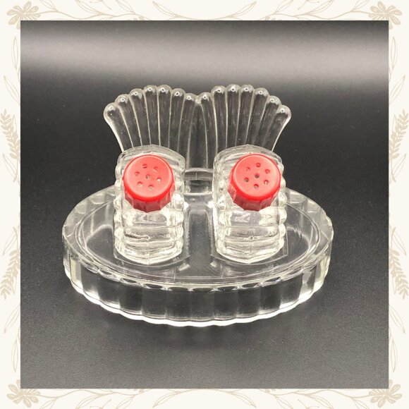Vintage Scallop Glass 1960s Pressed Glass Mini Salt and Pepper Set with Tray - Picture 1 of 5